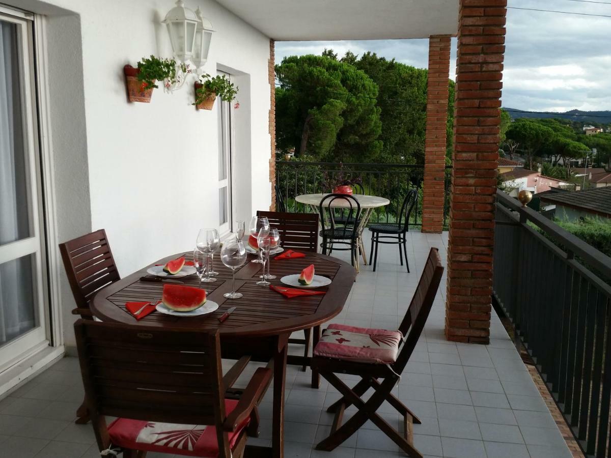 Villa Fabiola Fogas de Tordera Luaran gambar