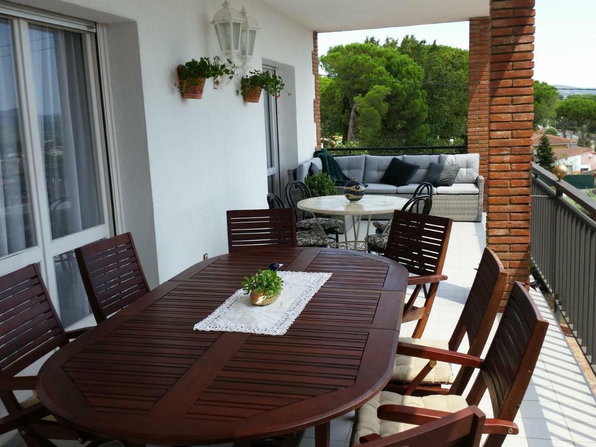 Villa Fabiola Fogas de Tordera Luaran gambar